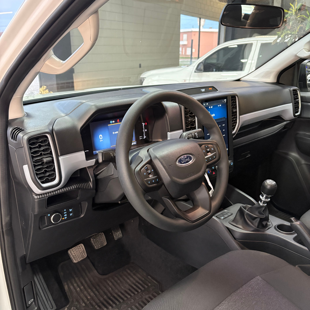 FORD RANGER DC XL 4X2 MT